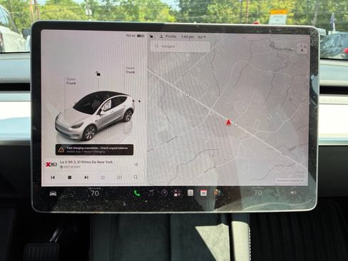 Used 2024 Tesla Model Y Long Range AWD/4WD image 34
