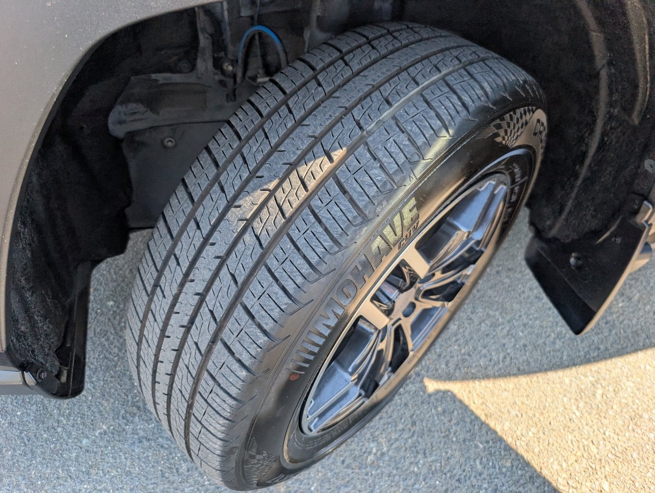 Used 2019 Toyota RAV4 LE w/ Carpet Mat Package FWD image 21