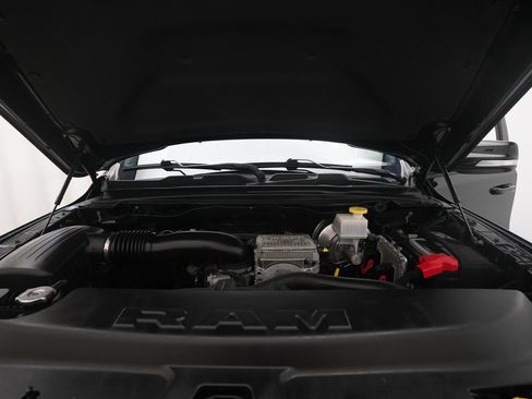Used 2021 RAM 1500 Big Horn AWD/4WD image 3