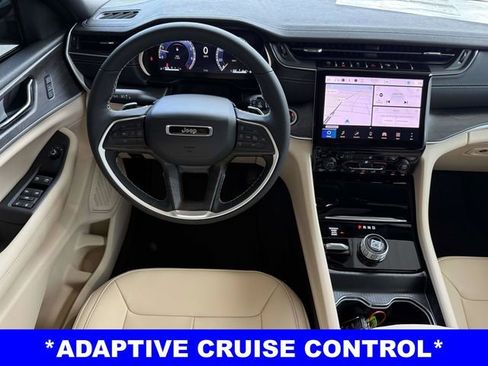 New 2025 Jeep Grand Cherokee Limited image 4