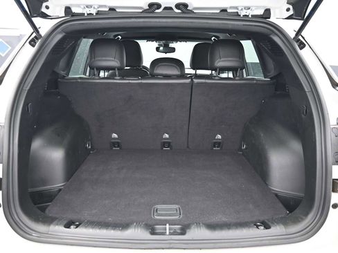 Used 2023 Jeep Compass Latitude image 15