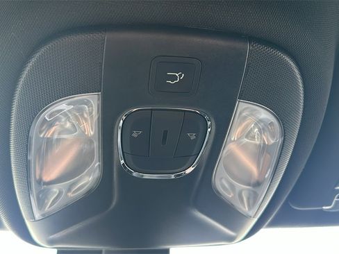 New 2026 Jeep Compass Latitude image 24