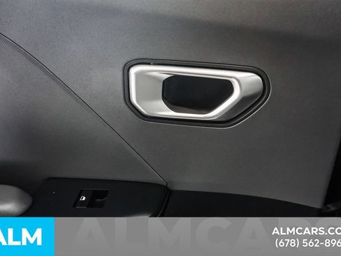 Used 2025 Kia K4 FWD image 51