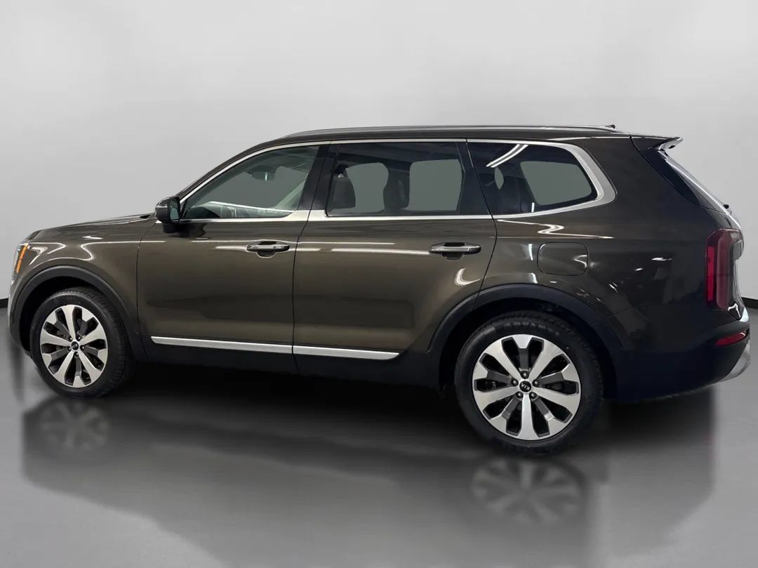 Used 2020 Kia Telluride S FWD image 5