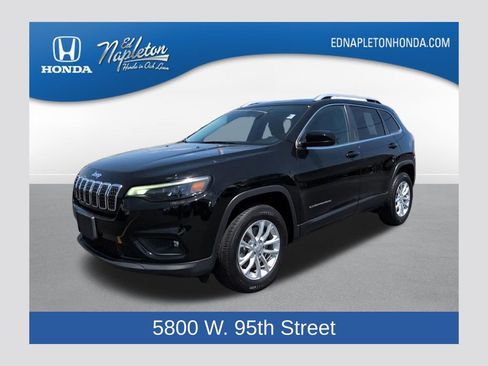 Used 2019 Jeep Cherokee Latitude w/ Cold Weather Group AWD/4WD image 1