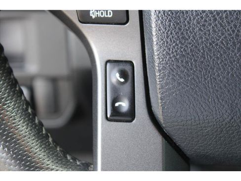 Used 2017 Toyota Tacoma TRD Sport w/ Premium & Technology Package AWD/4WD image 19