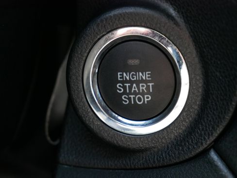 Certified 2025 Subaru Outback Premium image 28