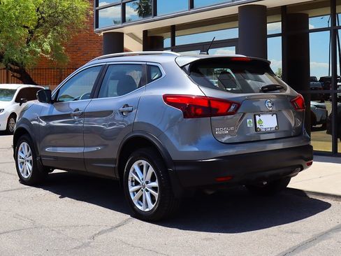 Used 2019 Nissan Rogue Sport SV FWD image 9