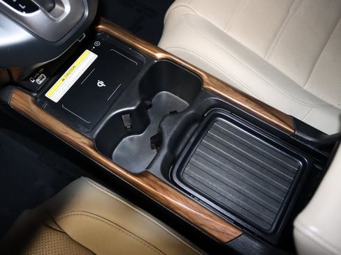 Used 2022 Honda CR-V Touring image 39