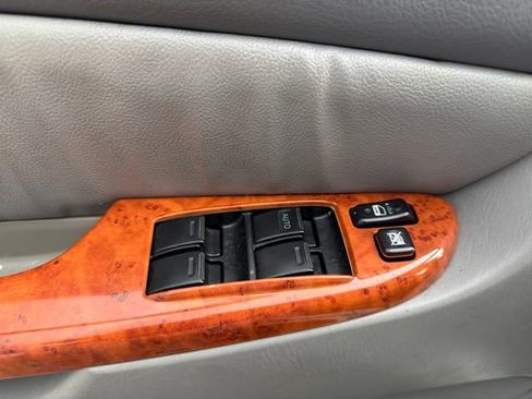 Used 2008 Toyota Sienna XLE FWD image 12