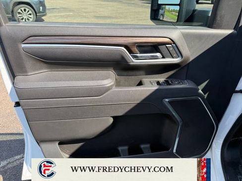 Used 2025 Chevrolet Silverado 2500 LT w/ Convenience Package AWD/4WD image 12