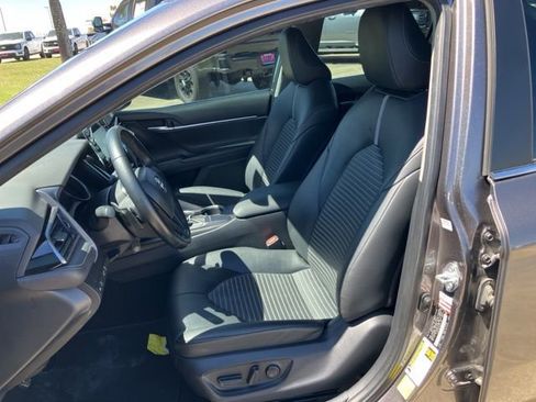 Used 2023 Toyota Camry SE FWD image 22