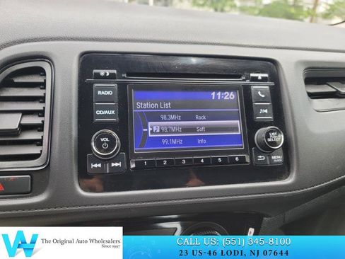 Used 2018 Honda HR-V LX image 18