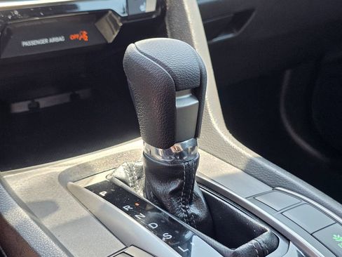 Used 2018 Honda Civic EX image 40