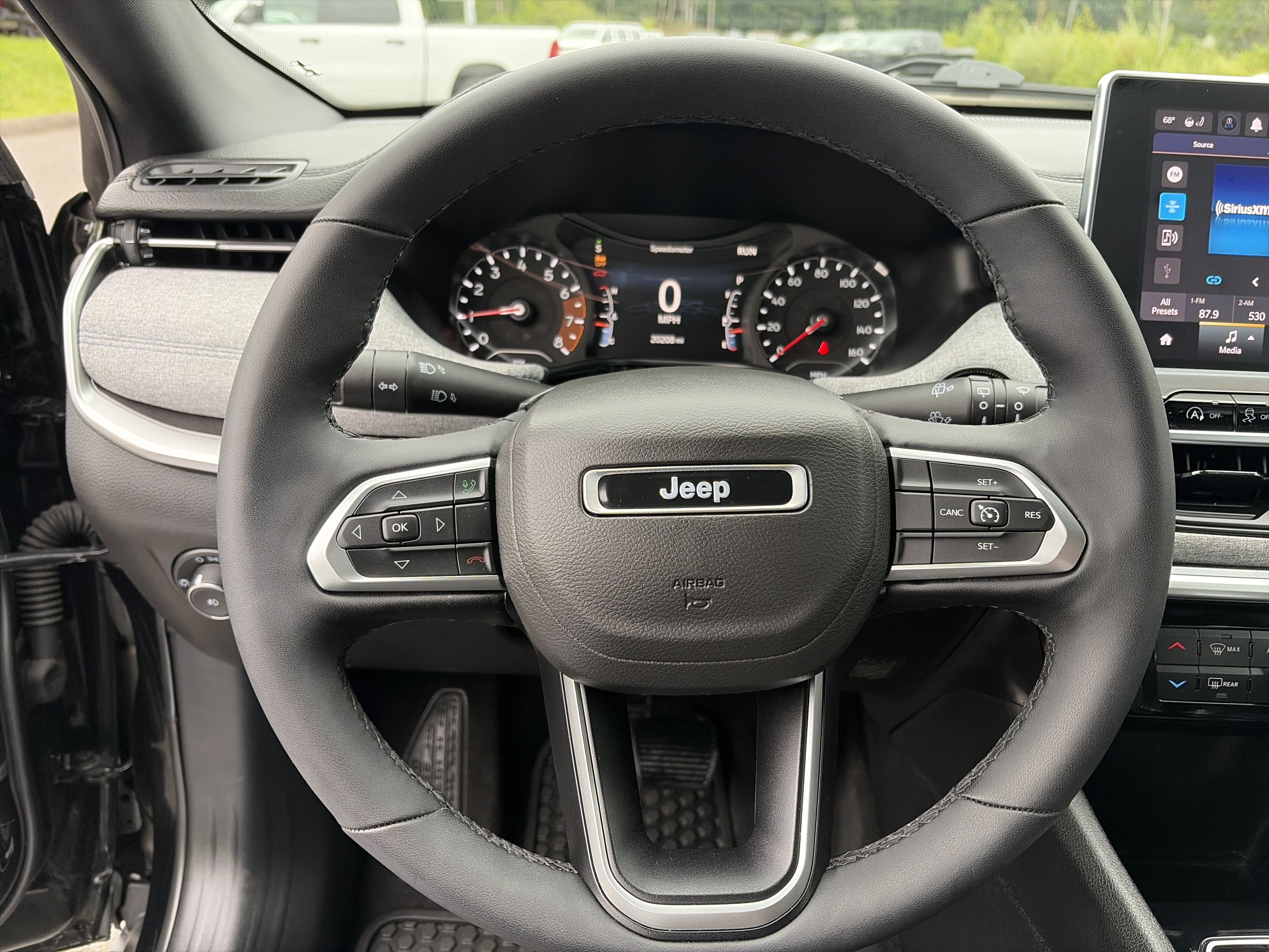 Certified 2023 Jeep Compass Latitude w/ Convenience Group AWD/4WD image 17