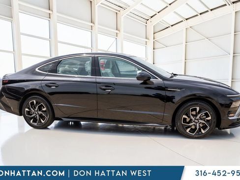 Used 2025 Hyundai Sonata SEL FWD image 30