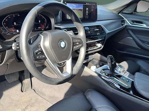 Used 2023 BMW 530i xDrive w/ Premium Package AWD/4WD image 23