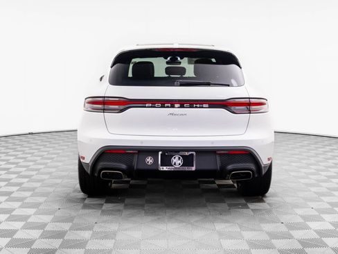 Certified 2026 Porsche Macan AWD/4WD image 10