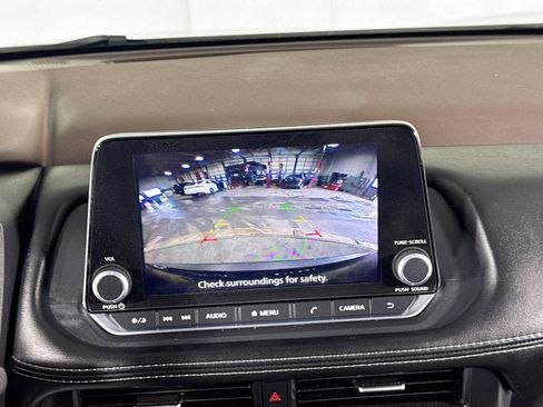 Certified 2023 Nissan Rogue S image 10