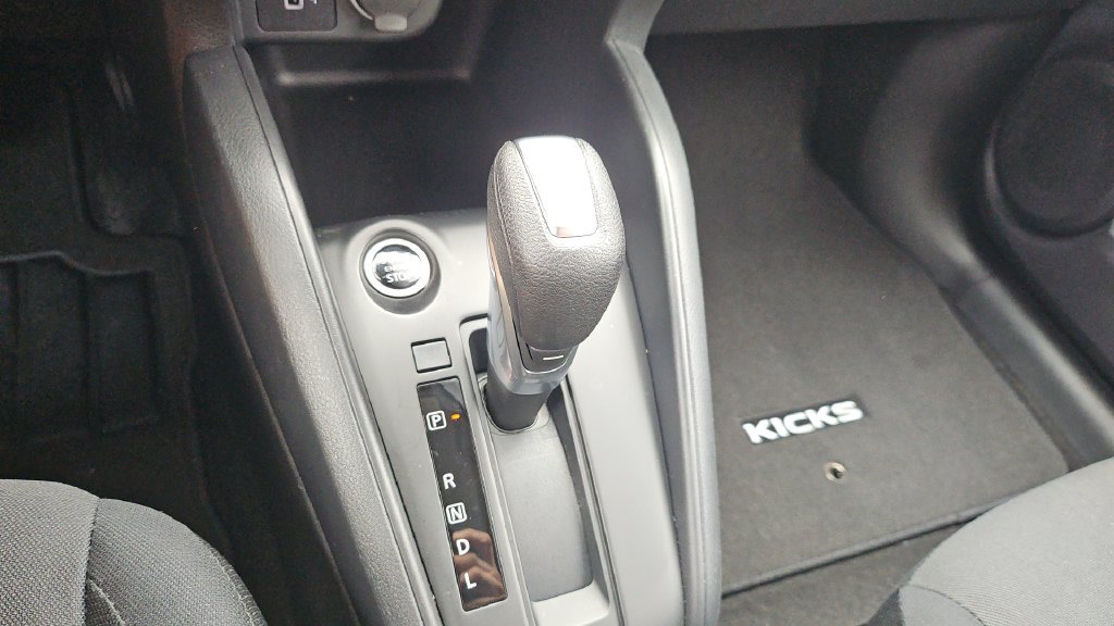Certified 2025 Nissan Kicks Play S FWD image 13