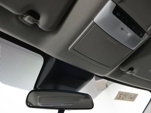 Used 2023 Nissan Sentra SV image 12