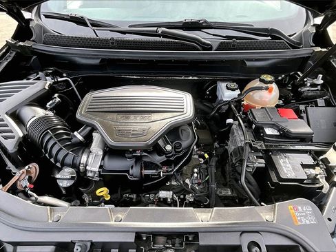 Used 2023 Cadillac XT5 Premium Luxury image 9