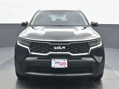 Used 2023 Kia Sorento LX image 1