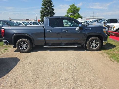 Used 2021 GMC Sierra 1500 SLE w/ X31 Off-Road Package AWD/4WD image 4