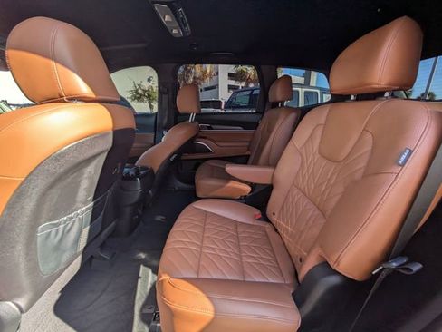 Used 2025 Kia Telluride EX X-Line image 11