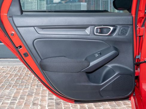 Certified 2024 Honda Civic Sport image 12