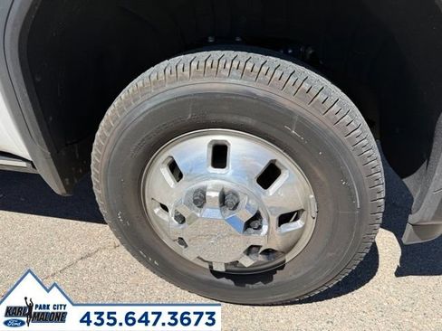Used 2025 GMC Sierra 3500 Denali Ultimate AWD/4WD image 9