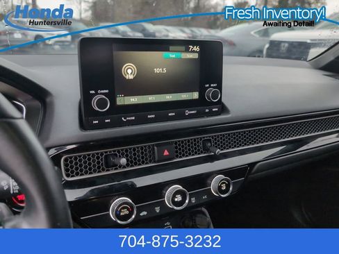 Used 2023 Honda Civic Sport image 25