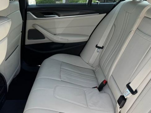 Used 2023 BMW M550i xDrive AWD/4WD image 26