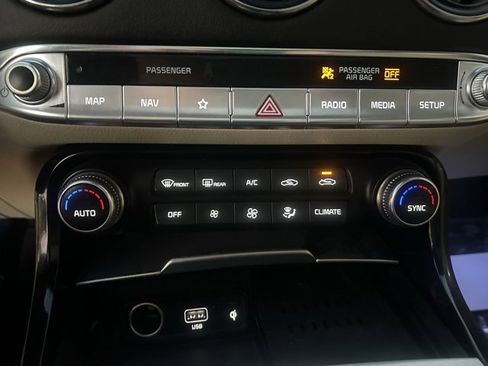 Used 2022 Kia Stinger GT2 image 20