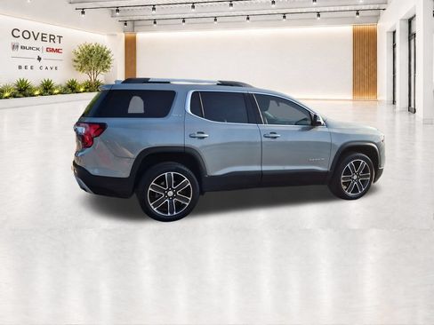 Used 2023 GMC Acadia SLT w/ Preferred Package FWD image 14