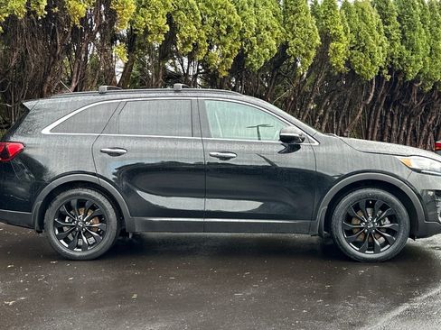 Used 2020 Kia Sorento S image 3