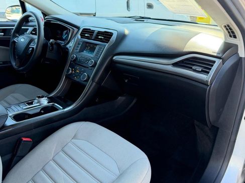 Used 2017 Ford Fusion S image 20