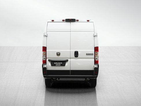 Used 2023 RAM ProMaster 2500 FWD image 4