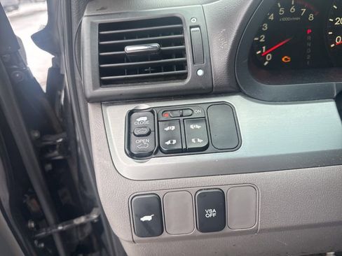 Used 2010 Honda Odyssey EX-L image 17