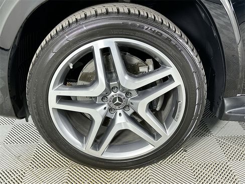 Certified 2019 Mercedes-Benz GLS 550 4MATIC image 33