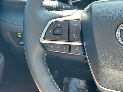 Used 2026 Toyota Highlander XLE AWD/4WD image 36
