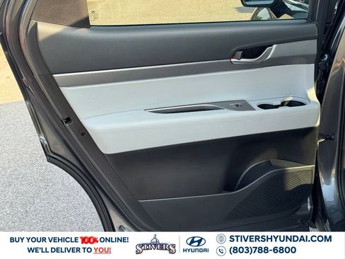 Used 2022 Hyundai Palisade SE w/ Cargo Package FWD image 19