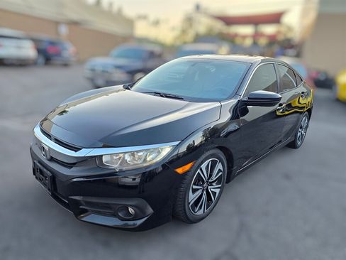Used 2017 Honda Civic EX-T image 11