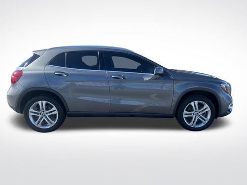 Used 2020 Mercedes-Benz GLA 250 4MATIC image 7