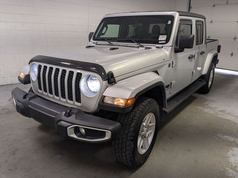 Used 2022 Jeep Gladiator Sport AWD/4WD image 11