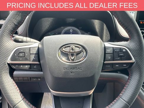 Certified 2026 Toyota Sienna XSE FWD image 9