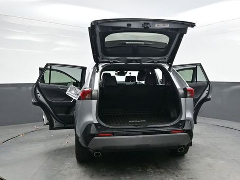 Used 2021 Toyota RAV4 XSE image 46