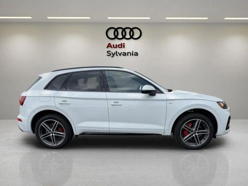 Certified 2025 Audi Q5 e Premium Plus w/ Premium Plus Package AWD/4WD image 9