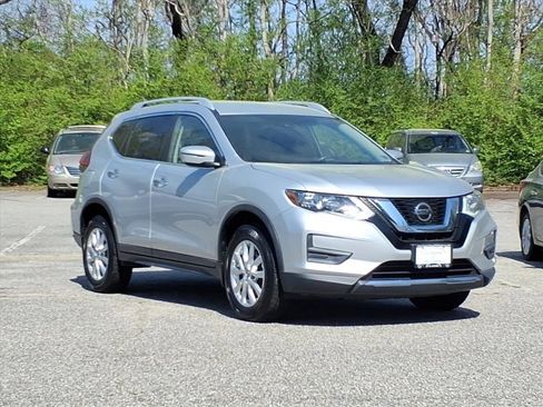 Used 2019 Nissan Rogue S w/ Special Edition Package image 5