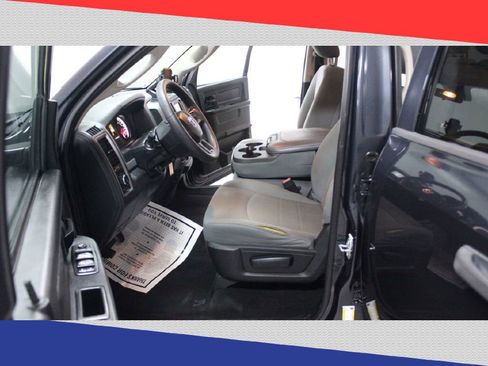 Used 2017 RAM 1500 Express image 11